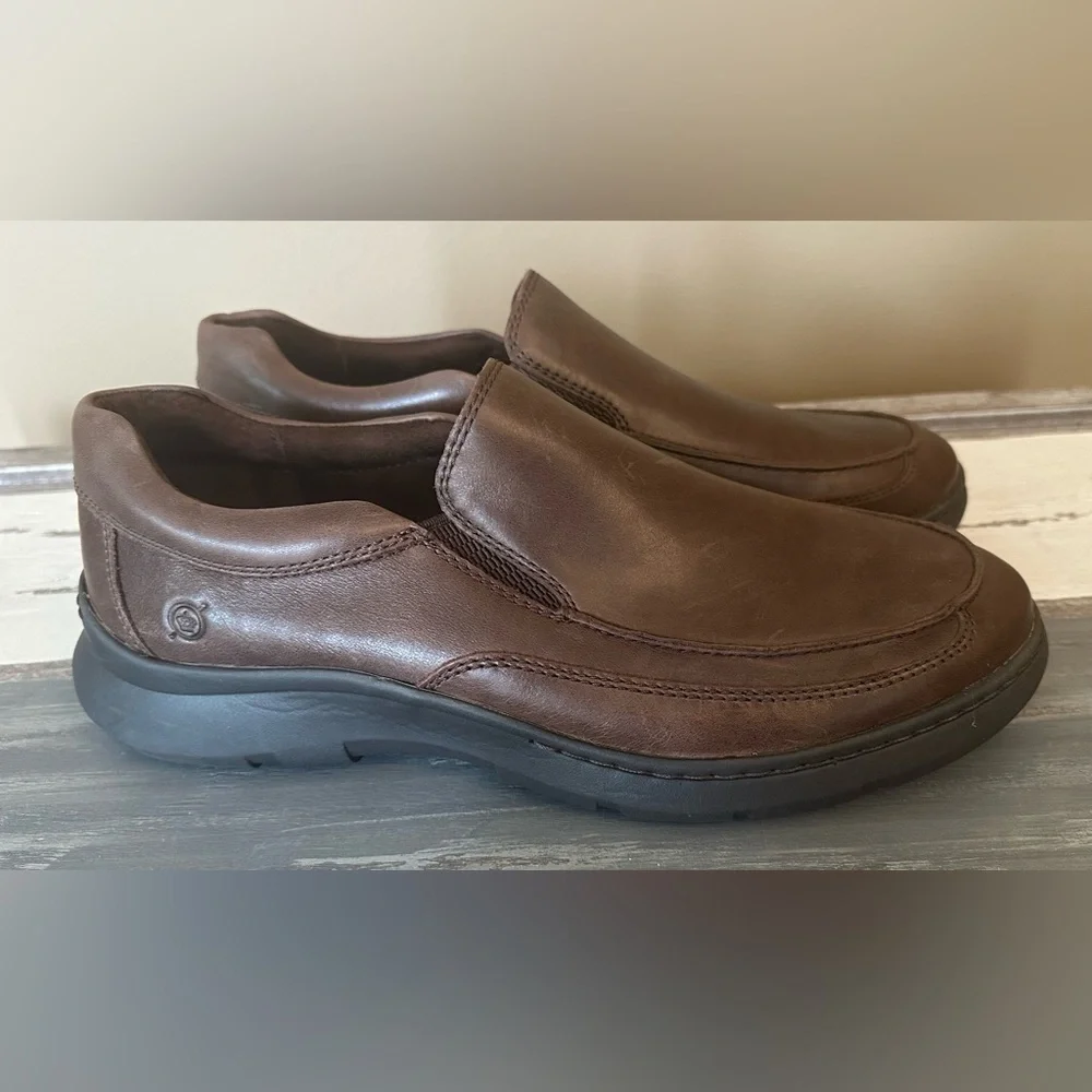 NWT Men's  Born Cambridge‎ Slip On - Size 12
